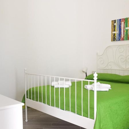 Bed & Breakfast Domus Pepe Scalea Ngoại thất bức ảnh