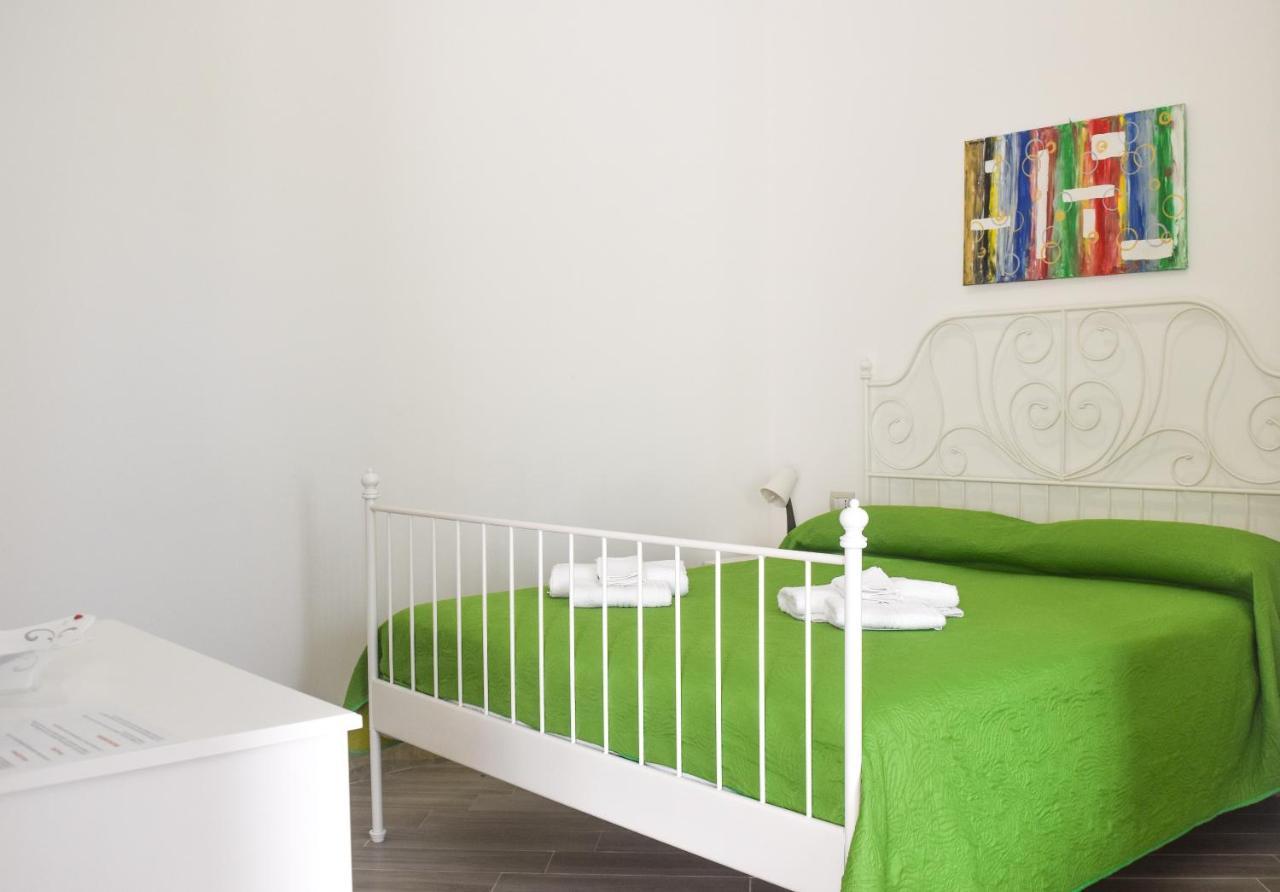 Bed & Breakfast Domus Pepe Scalea Ngoại thất bức ảnh