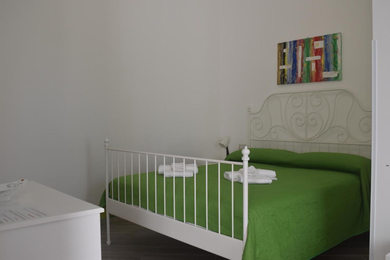 Bed & Breakfast Domus Pepe Scalea Ngoại thất bức ảnh