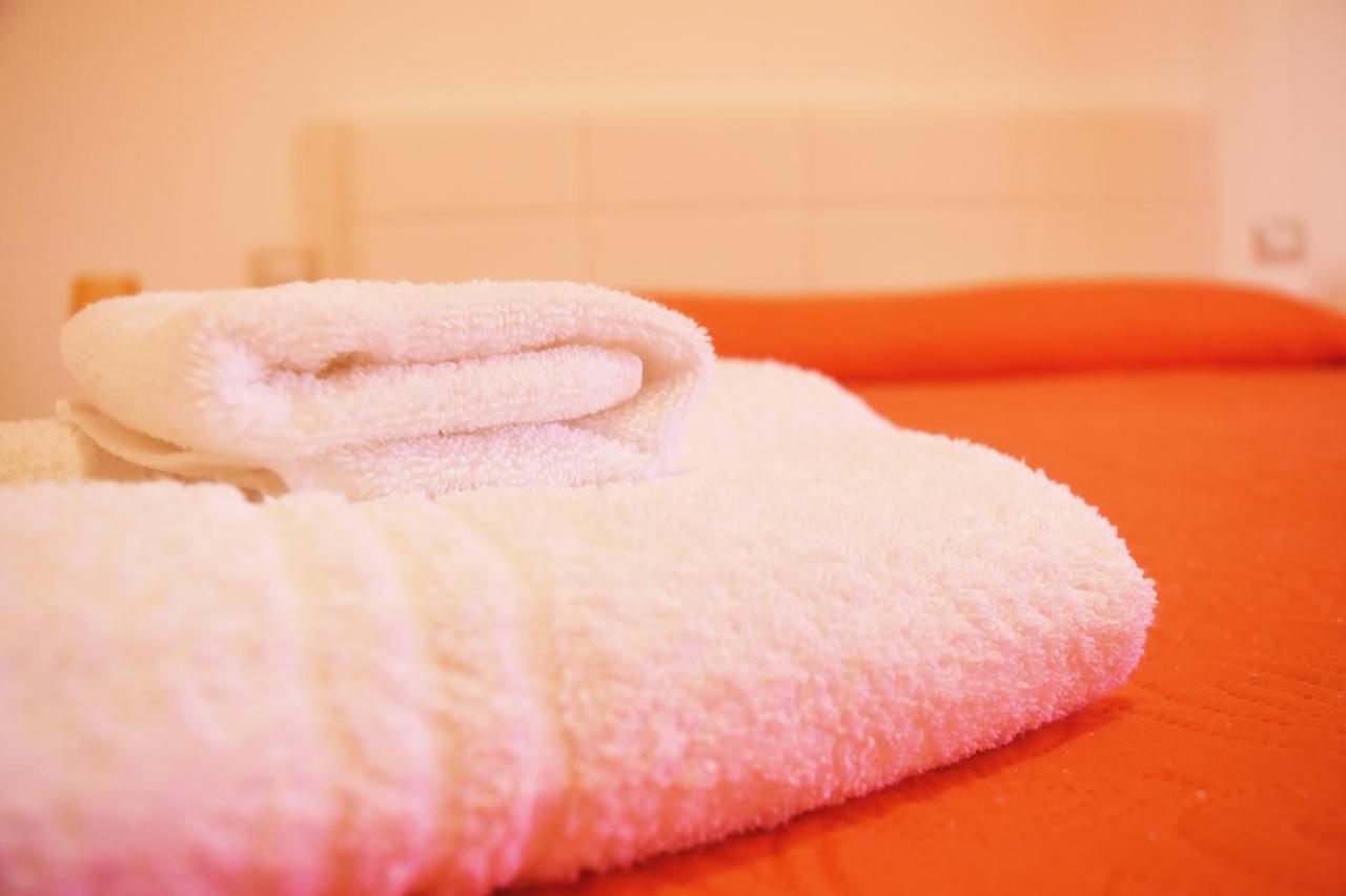 Bed & Breakfast Domus Pepe Scalea Ngoại thất bức ảnh