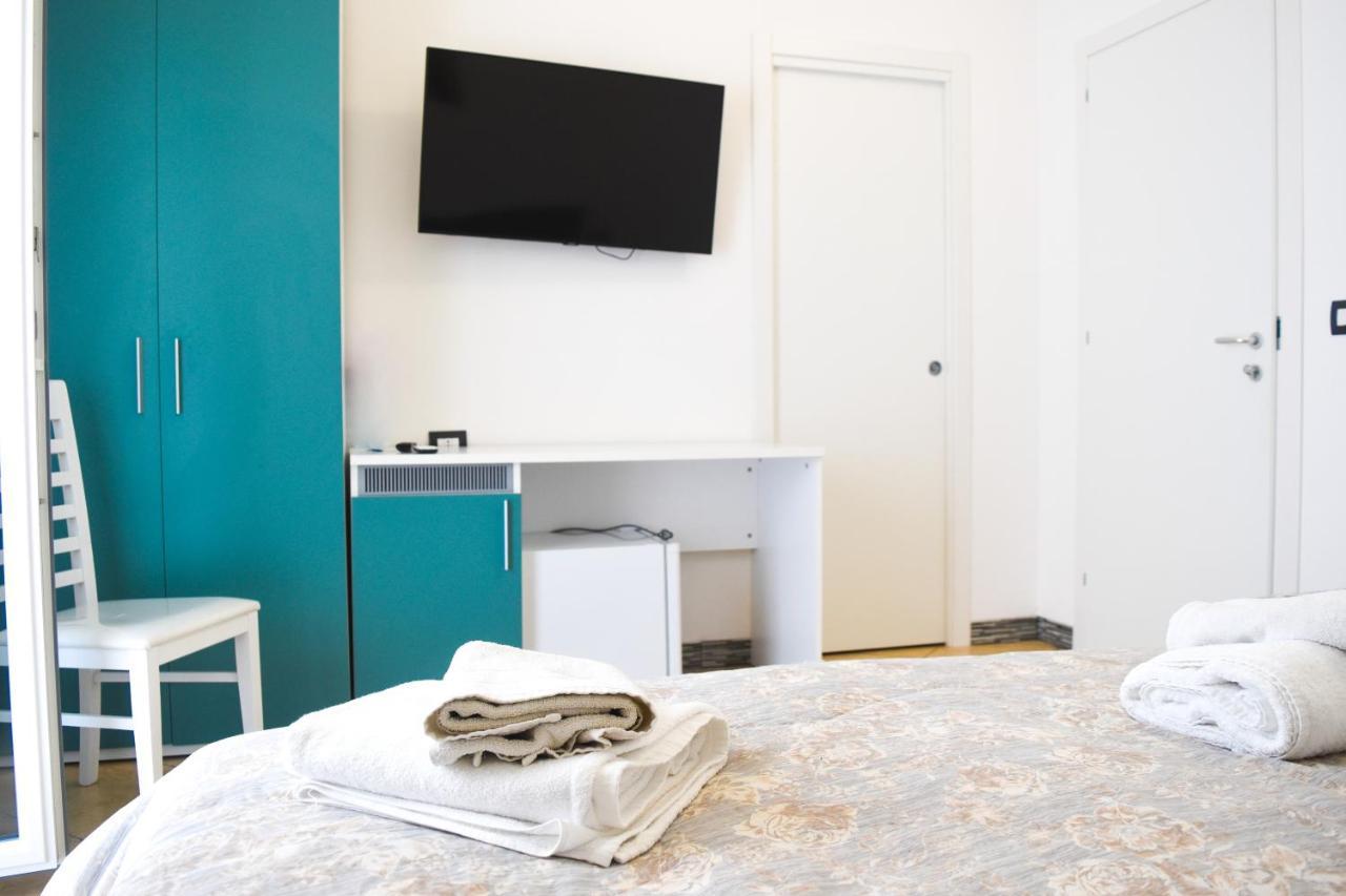 Bed & Breakfast Domus Pepe Scalea Ngoại thất bức ảnh