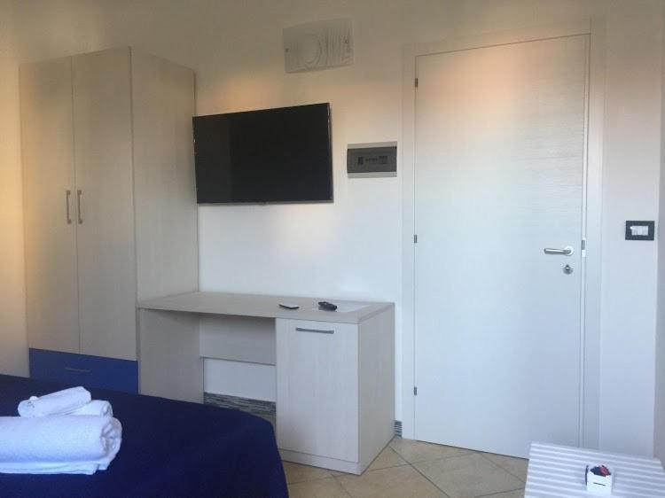 Bed & Breakfast Domus Pepe Scalea Ngoại thất bức ảnh