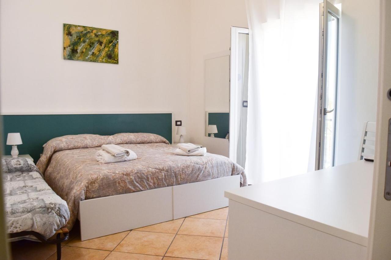 Bed & Breakfast Domus Pepe Scalea Ngoại thất bức ảnh